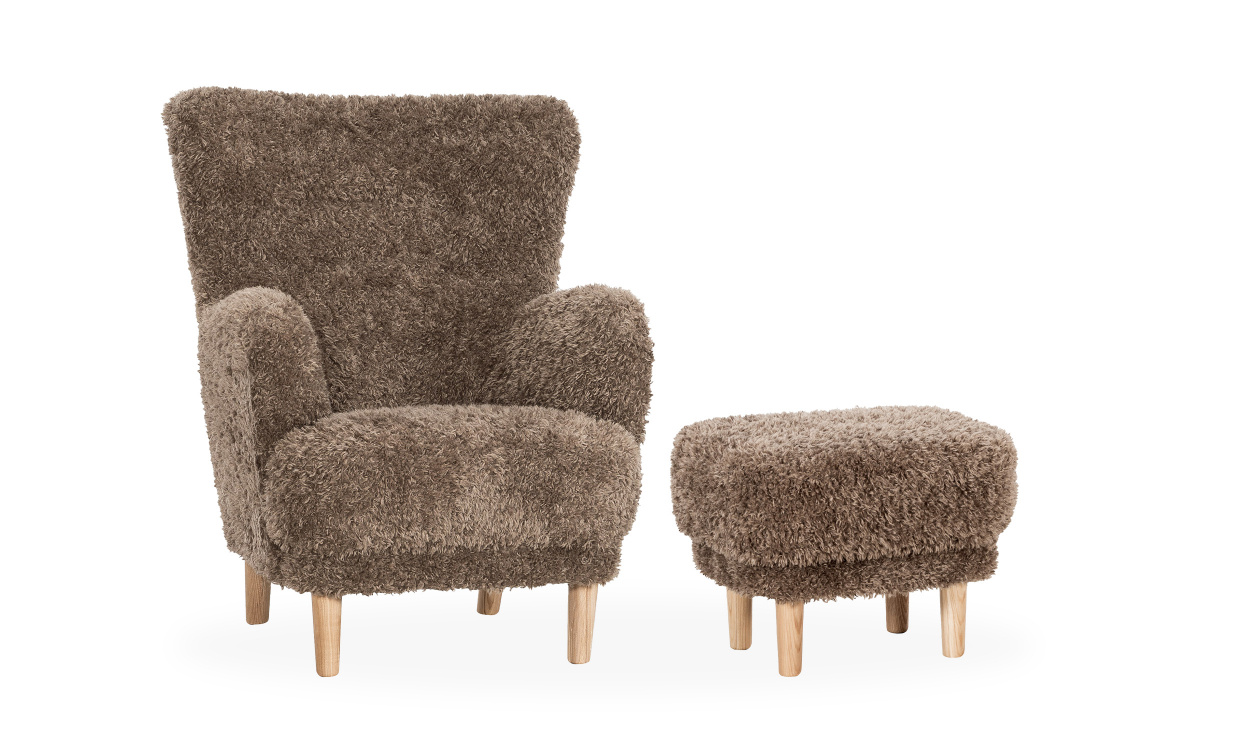 LOVA Lenestol og Fotskammel Brun i gruppen Stue / Lenestoler / Lenestoler med pall hos Sofas & more (LO1SDO10-LOFSDO10)