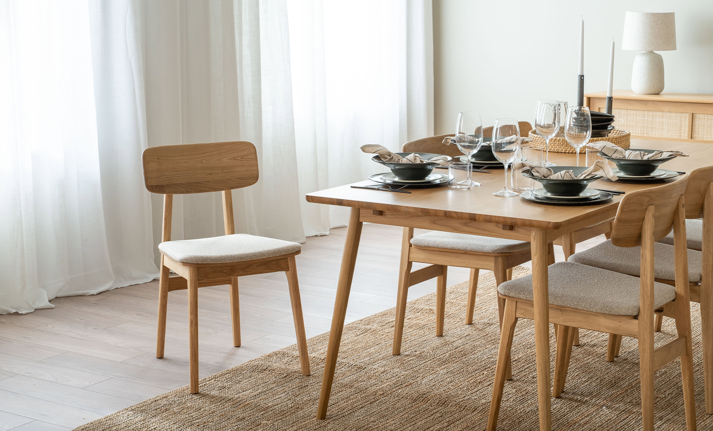 LINO Spisestol Sand
