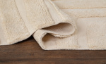 KUTA Teppe Creme 240x340