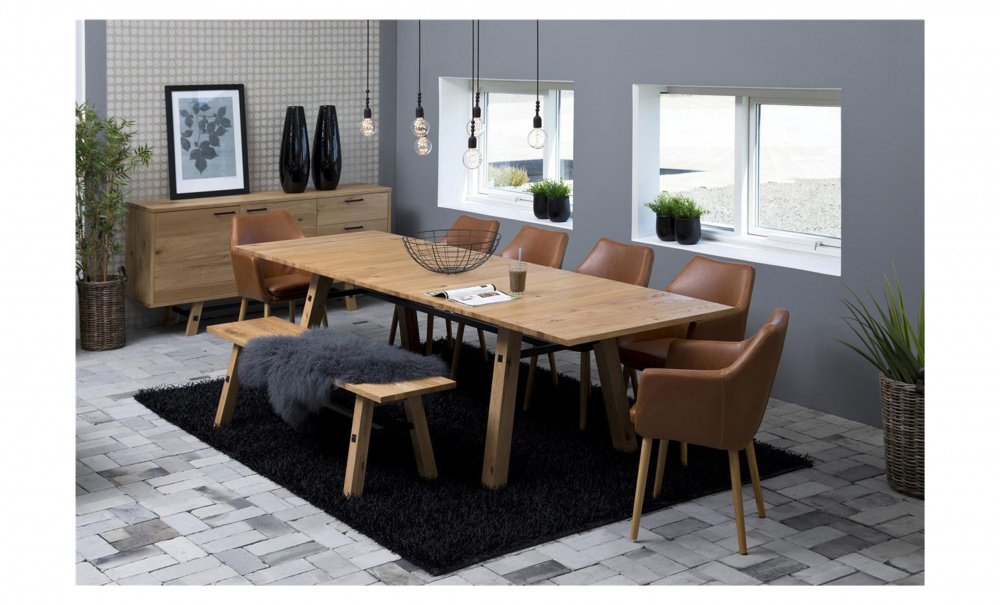 NORTHAM Northam Stol Veganlr Brun i gruppen Spiseplass / Sittembler / Stoler hos Sofas & more (55607)