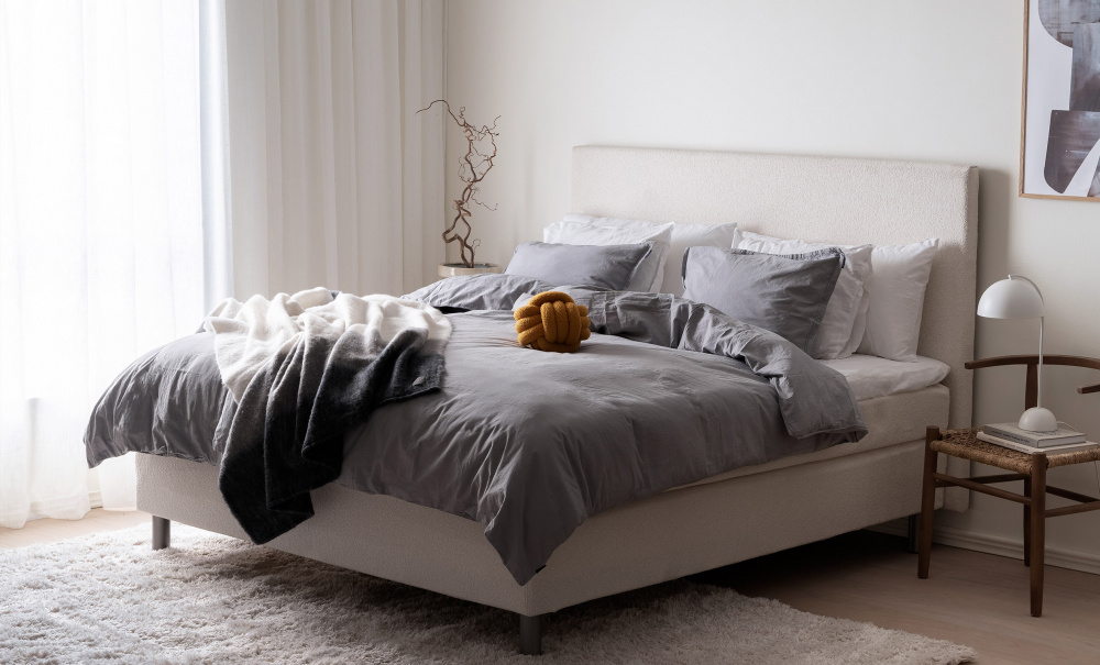 NGSVIK 160 Sengepakke Lys gr i gruppen Soverom / Senger / Senger 160 hos Sofas & more (ANG-PLAIN160LGPKT)