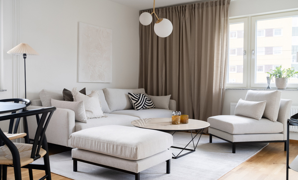 BOLUND 4-seters sofa Off-white i gruppen Stue / Sofaer / hos Sofas & more (BOL4SGU01)