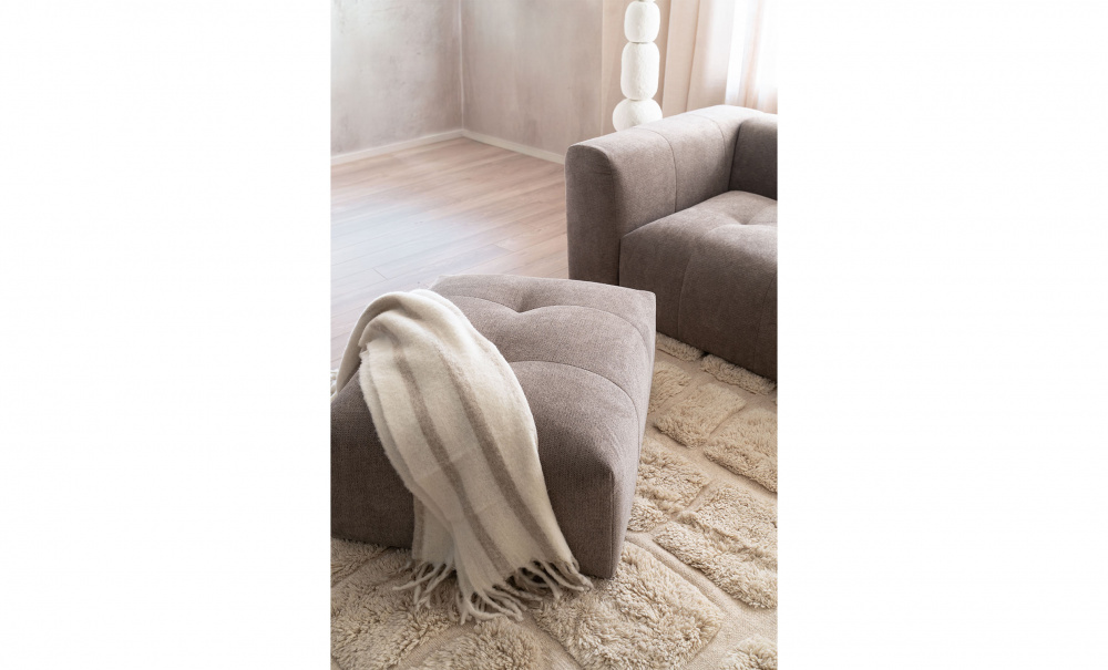 CLOUD Fotskammel Muldvarp i gruppen Stue / Sofaer / Fotskamler hos Sofas & more (CL-FS-MU)