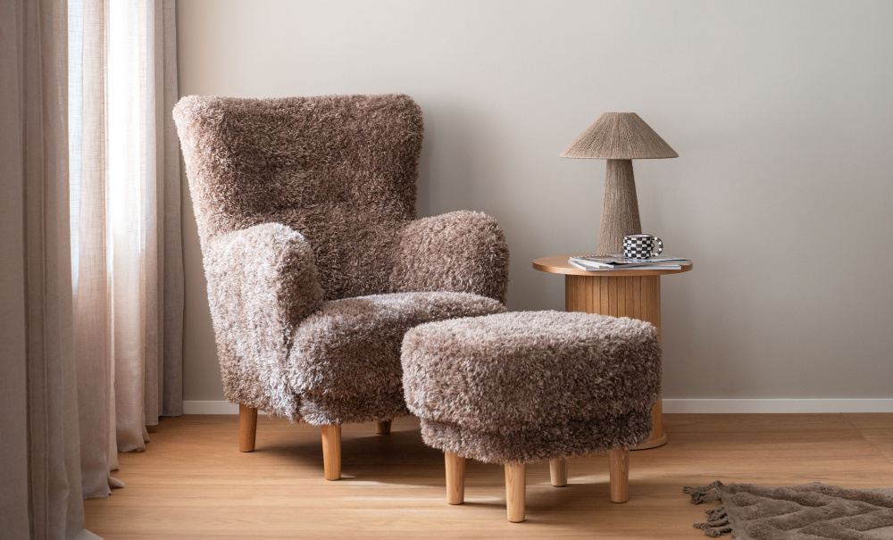 LOVA Fotskammel Brun i gruppen Stue / Sofaer / Fotskamler hos Sofas & more (LOFSDO10)