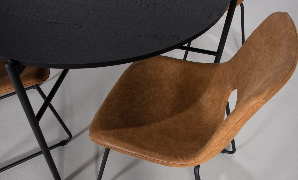 LANTA 120 Spisegruppe 4 Stoler Brun i gruppen Spiseplass / Bord / Spisegrupper / hos Sofas & more (SHDT10-CHAIR07)