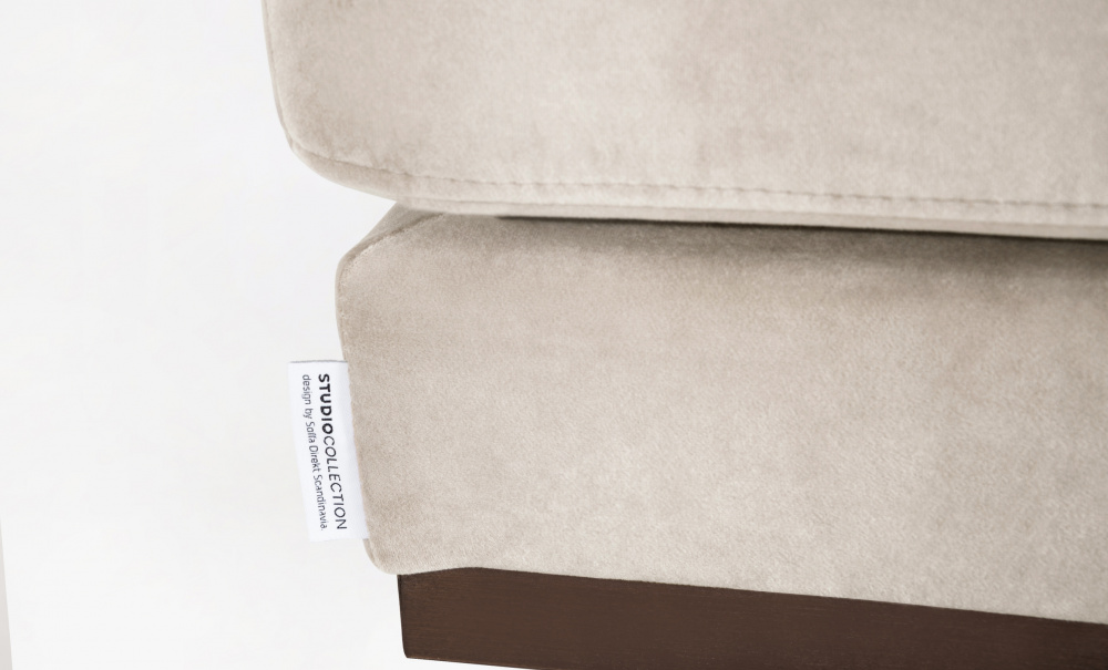 STOCKHOLM Fotskammel Velvet Edition Grønn i gruppen Stue / Sofaer / Fotskamler hos Sofas & more (STFSRI38)