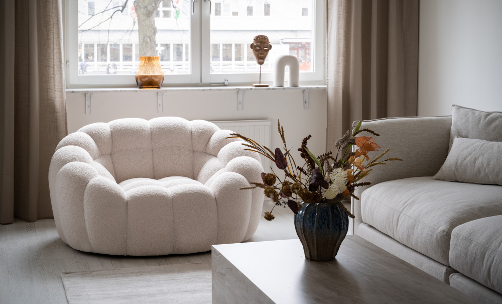 JODA Loveseat Teddy Offwhite i gruppen Stue / Lenestoler hos Sofas & more (Y20392S-TEDDY04)